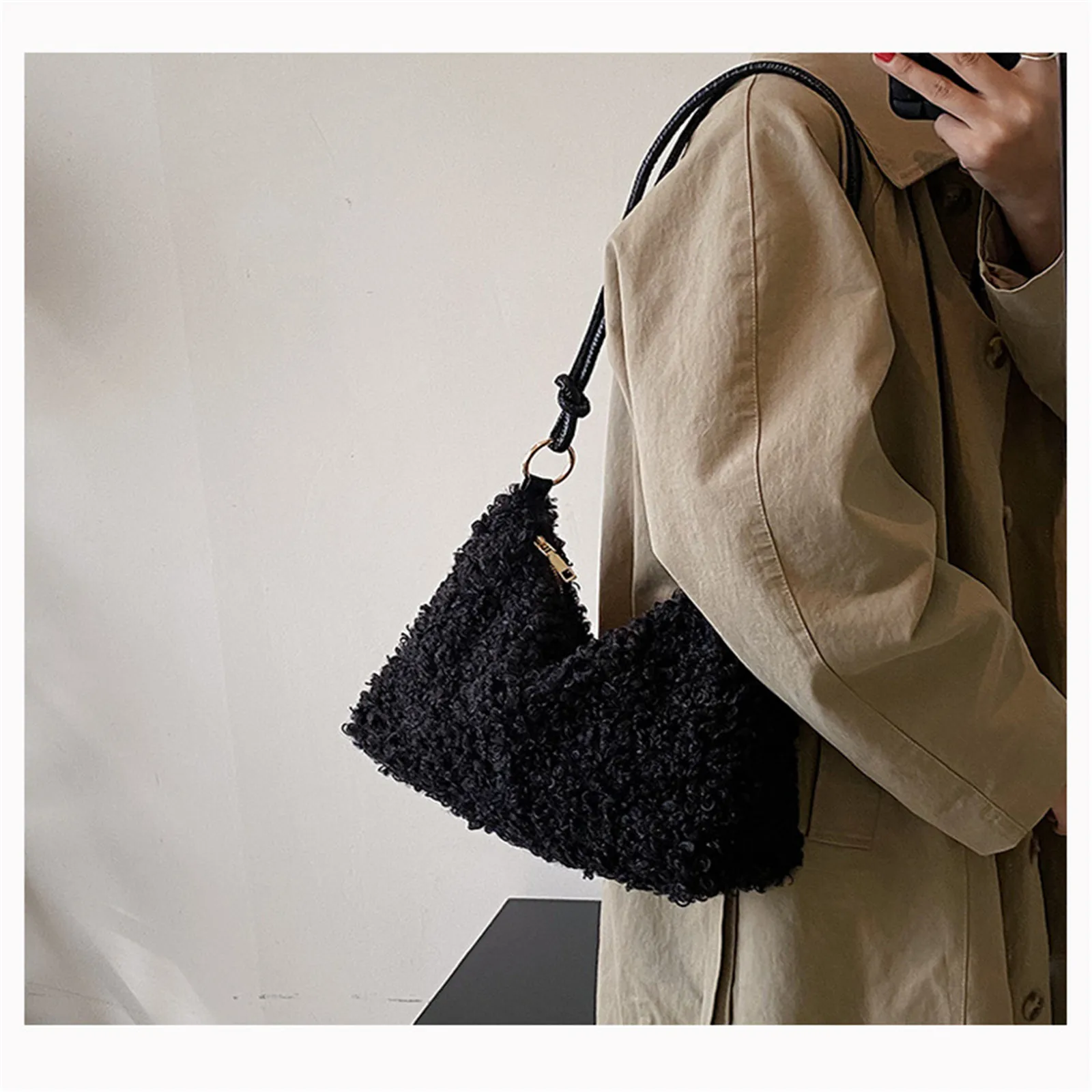 New Plush Fabric Women's Shoulder Crossbody Bag Small Fashion Lambs Wool Fluffy Fur Winter Female Bag Designer Handbags