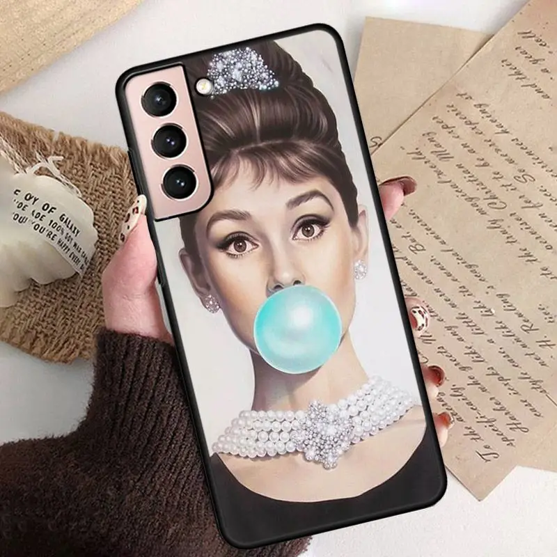 Audrey Hepburn Phone Cover Shell For samsung galaxy S24 ULTRA S23PLUS S21 S20fe S20ULTRA S21Fe S22PLUS S23ULTRA coque Cases