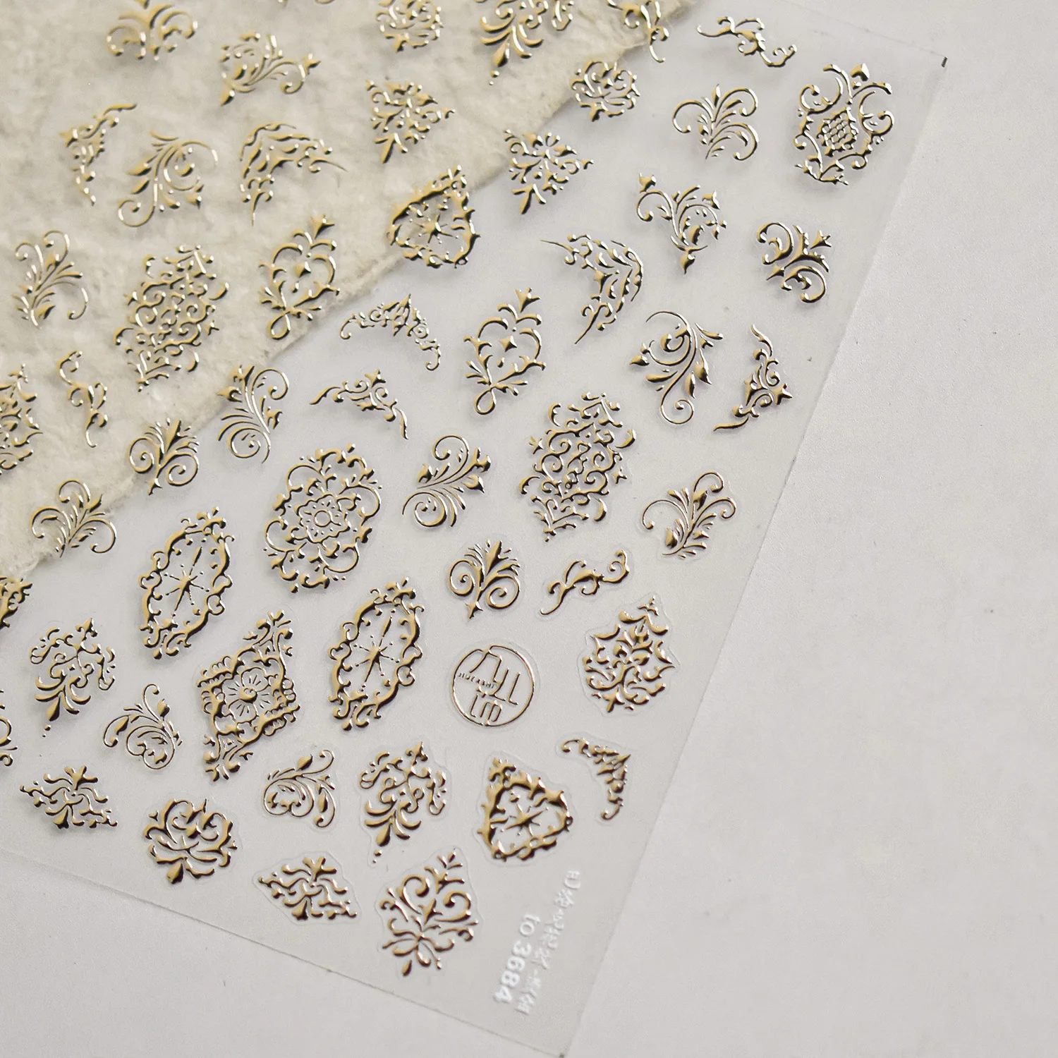 3D Retro Europäischen Stil Barock Muster Nail art Aufkleber Maniküre Designs Hohe Qualität Selbstklebende Gold Silber Aufkleber T-3683
