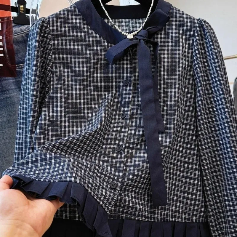 الكورية الرجعية منقوشة القوس ضمادة الجولة الرقبة قميص المرأة 2025 الخريف جديد الكشكشة تصميم كم طويل بلايز الحلو Y2k بلوزة