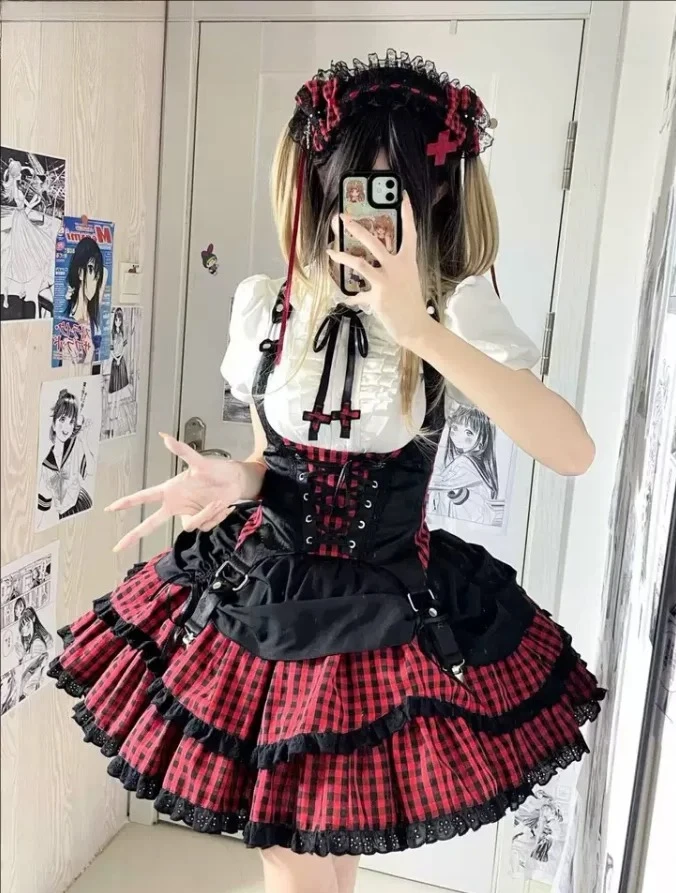 

Black and Red Color Block Rock Girl Sweet and Spicy Lolita Set White Shirt Vest and High Waist Short Skirt Accessories Suit