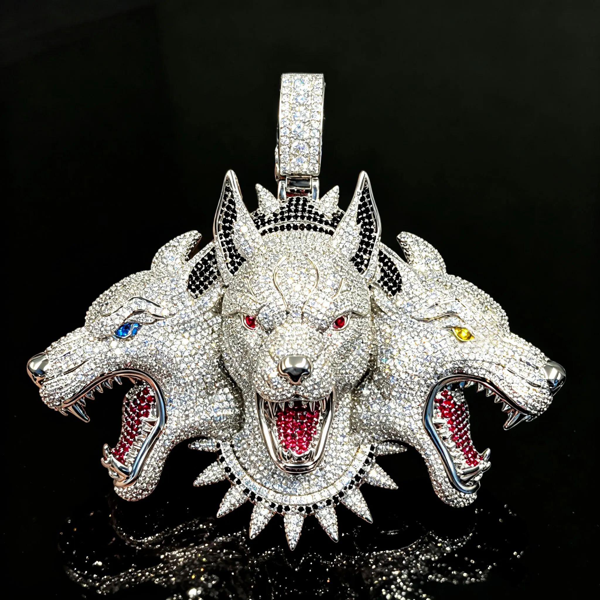 LYEE CYEE luxury hip-hop style inlaid with colorful diamonds, three headed wolf dog animal pendant can be paired with Cuban chain rap singer street party decoration, exquisite jewelry, Valentine's Day/commemorative gifts, birthday gifts, unique jewelry