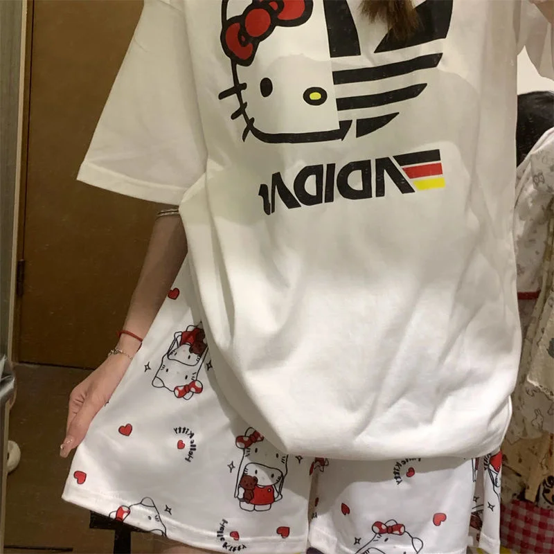 Sanrio-Conjunto de pijama de Hello Kitty para mujer, pantalones cortos con estampado de dibujos animados Kawaii, Tops con tirantes y cuello redondo,