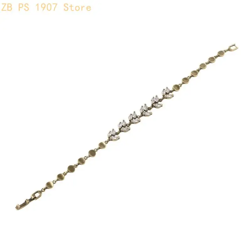 

Retro Brass and Silver Rhinestones Bracelet Decoration for Women Who Love Unique and Stylish Jewelry Accessories 55KA