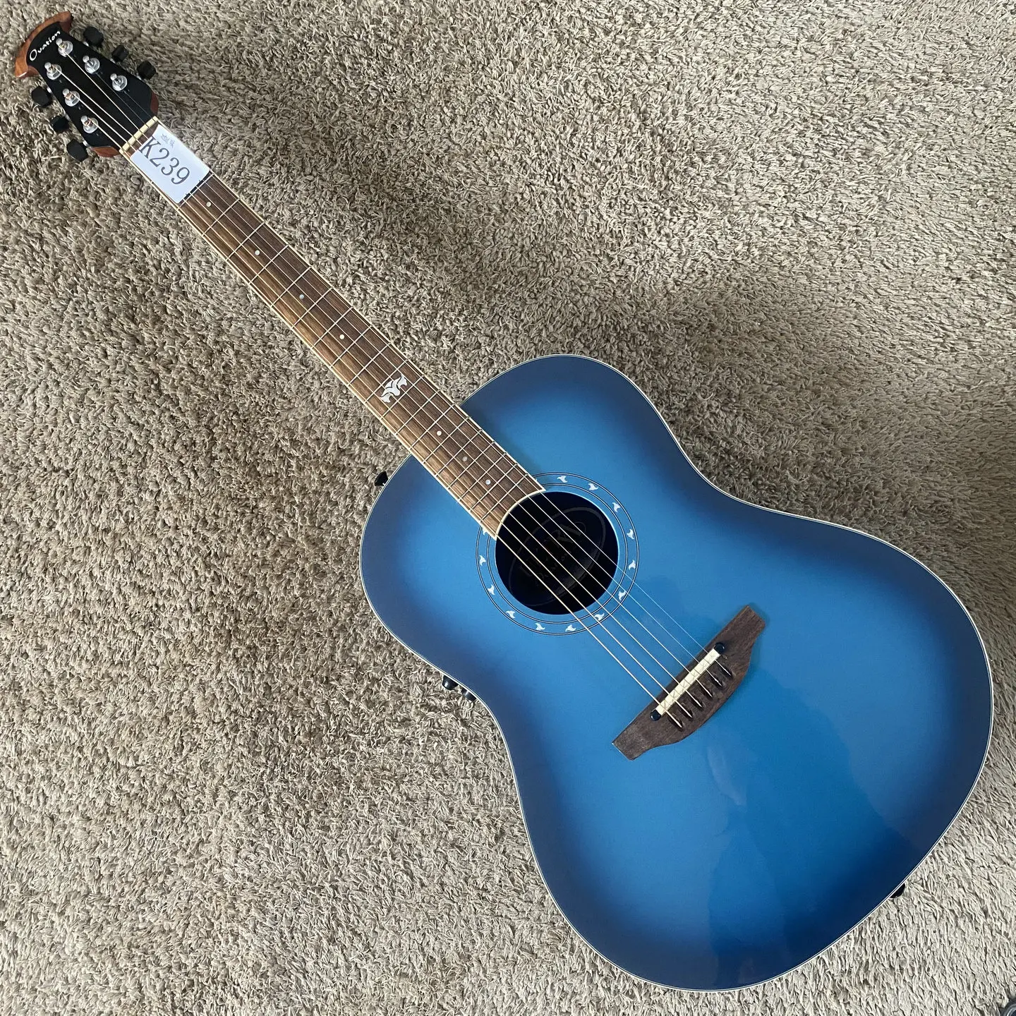 Guitarra Electroacústica Original Ovation Ultra 1516 de 41' con Cuerpo de ABS y Pastillas Activas - ¡Oferta Especial!