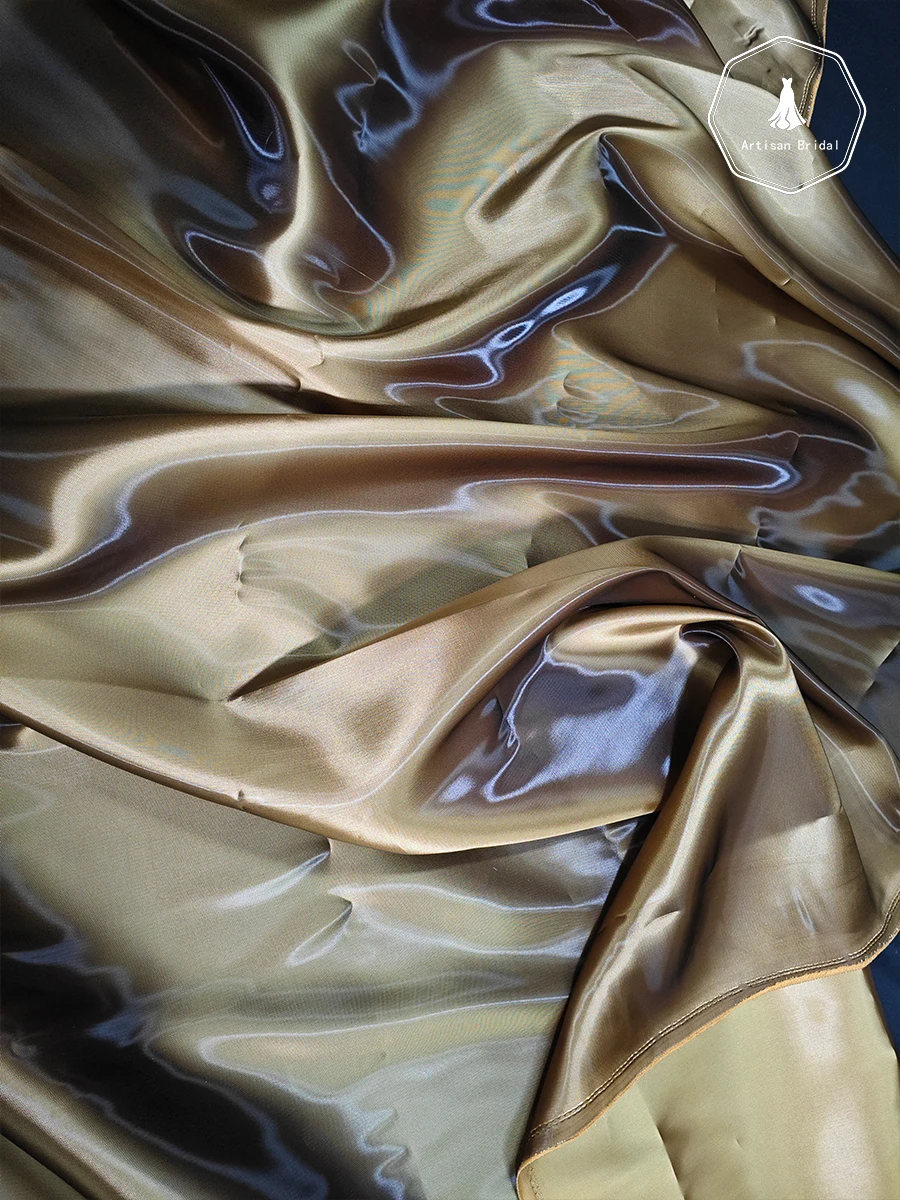 

Роскошная жидкая темная металлическая атласная ткань, мастерство класса премиум-класса, атласный материал, дизайнерская ткань для свадьбы и официальной одежды