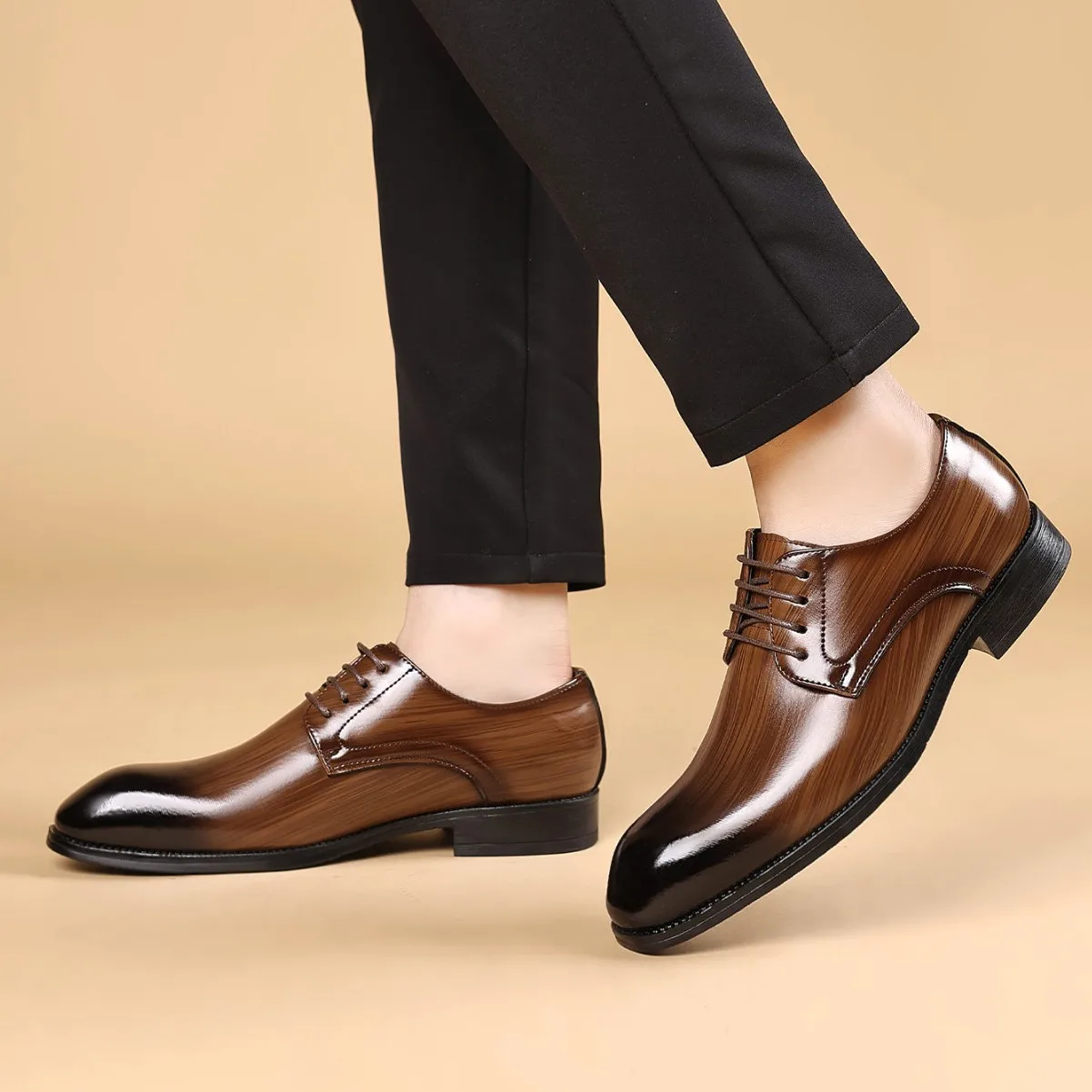 Large size fashionable men's office formal shoes low cut daily comfortable pointed multifunctional men's wedding men's shoes