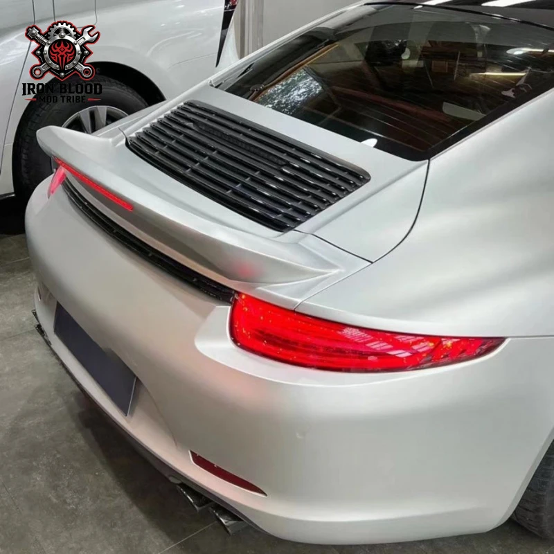 Suitable for Porsche 911 991.1, modified and upgraded to a retro-style carbon fiber rear spoiler