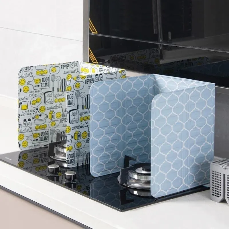 1pc Fornello Da Cucina Scudo Splash Guard Cottura Olio di Frittura Splash Copertura Dello Schermo Piastra di Foglio di Alluminio Stufa A Gas Splash Proof Deflettore