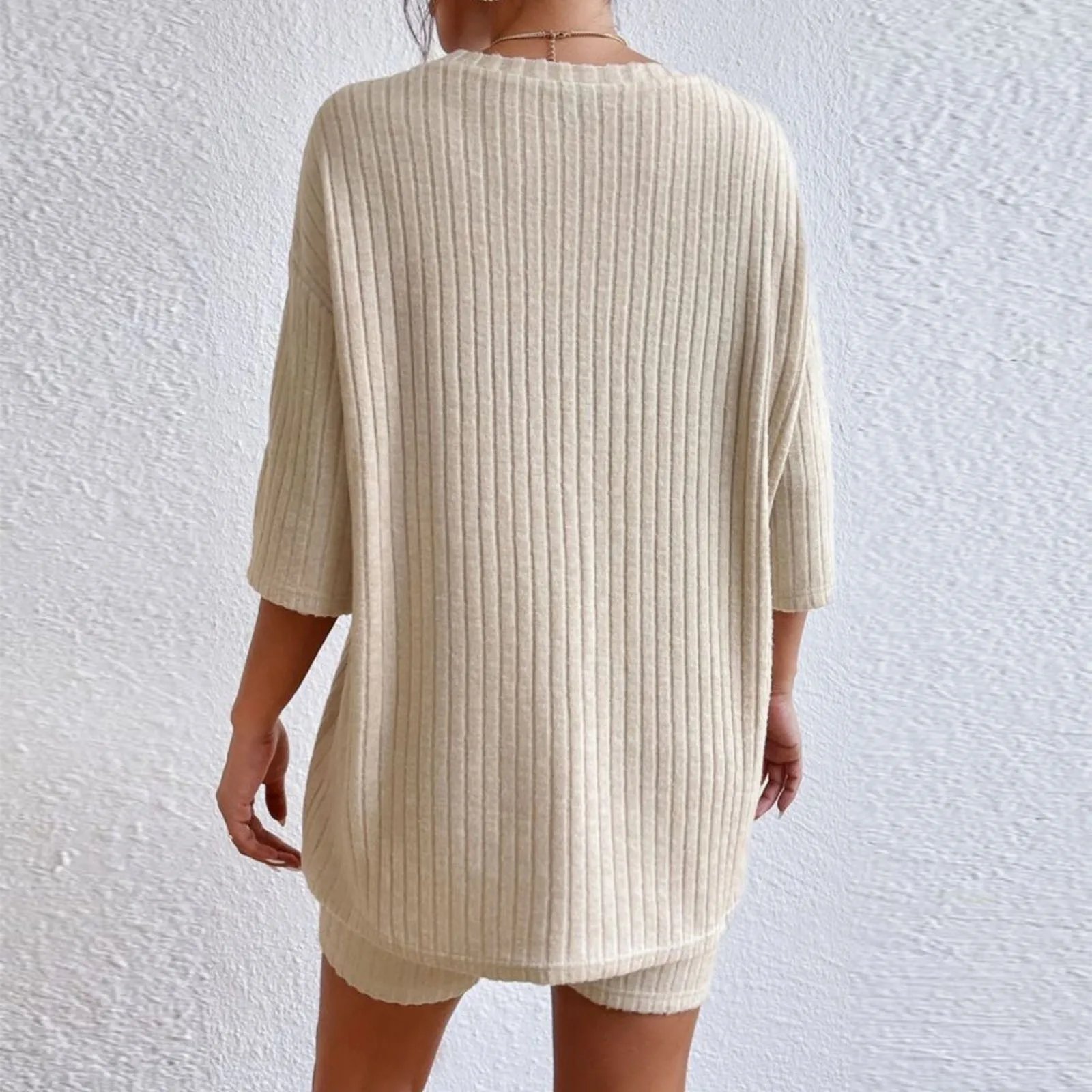 2024 Women\'s Summer Vacation Fashion Casual Suit Solid Color O Neck Shorts Sleeved And Tops Suits Two Piece Sets Homewear