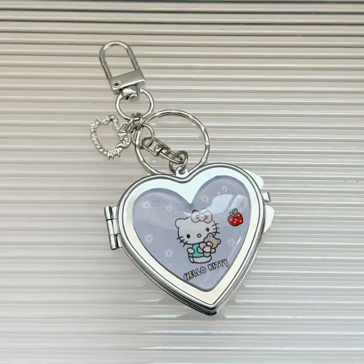Korean Instagram Style Cute Cartoon  Love Portable Mirror Bag Pendant Makeup Portable Keychain Gift For Girlfriend - view 6