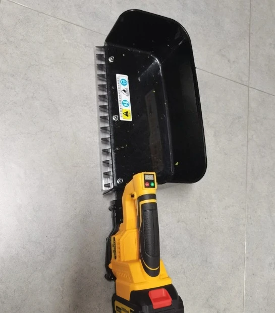 24V Brushless Electric Tea Harvester Rechargeable Handheld Tea Picking Machine