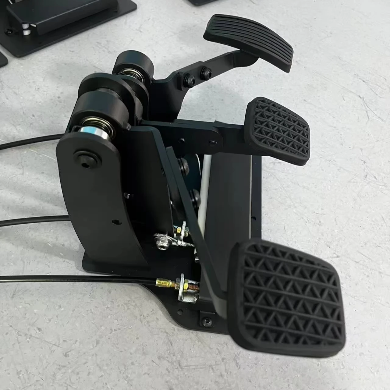 Passenger Side Dual Control Instructors Clutch, Accelerator and Brake Pedal for Driving School Training Equipment Manual Car Use