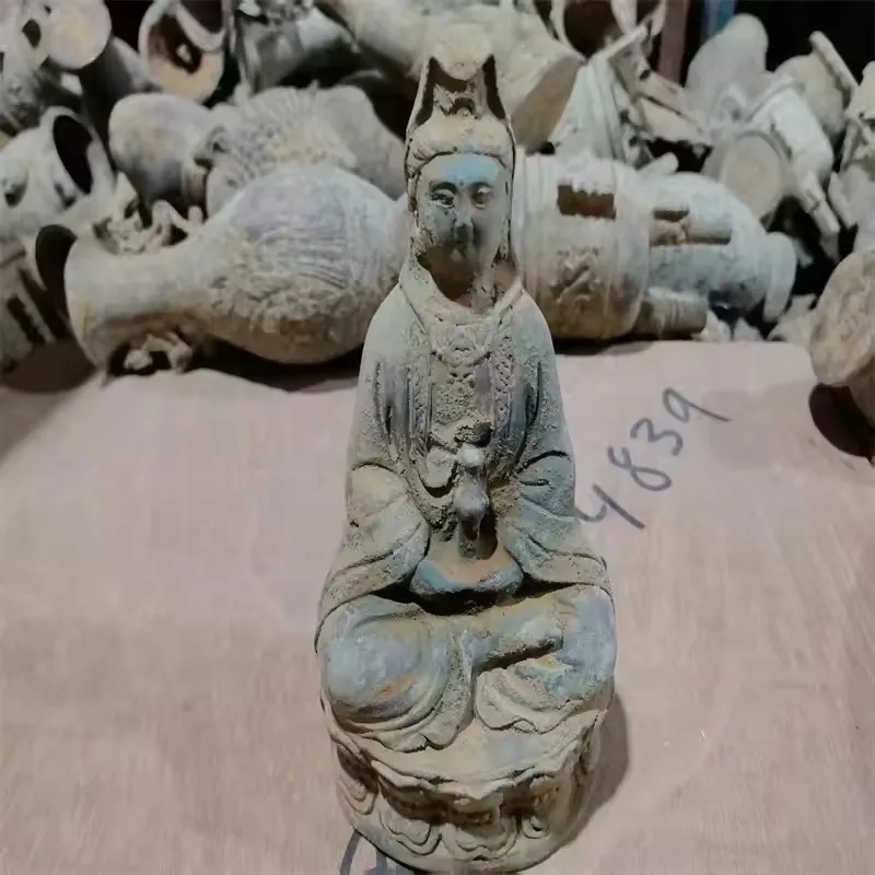 Old Bronze Be Unearthed, China Come From FOLK Collection Copper Guanyin Statue