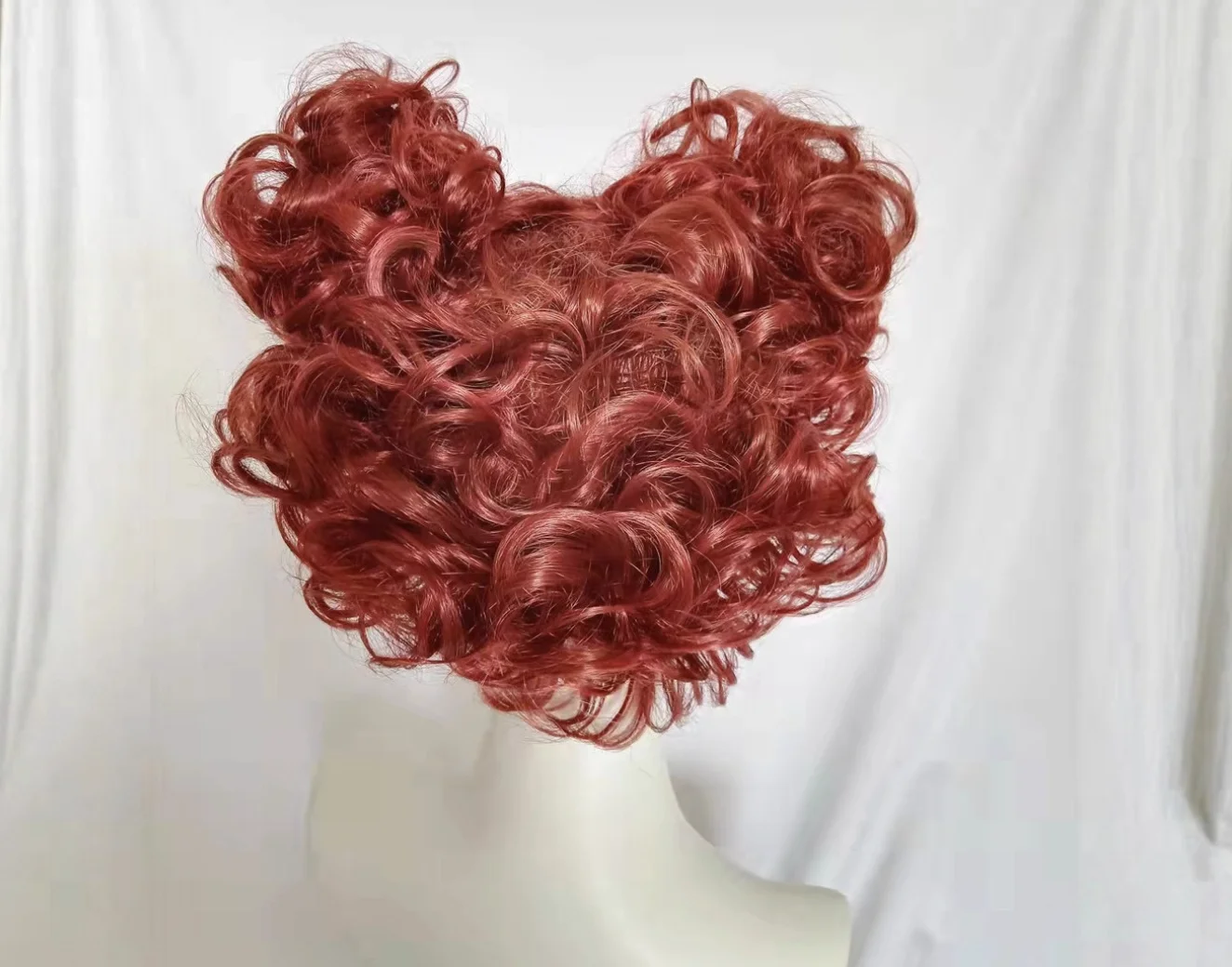 Peruka syntetyczna do cosplayu czarownicy, akcesoria do cosplayu Winifred Sanderson z Hocus Pocus na Halloween