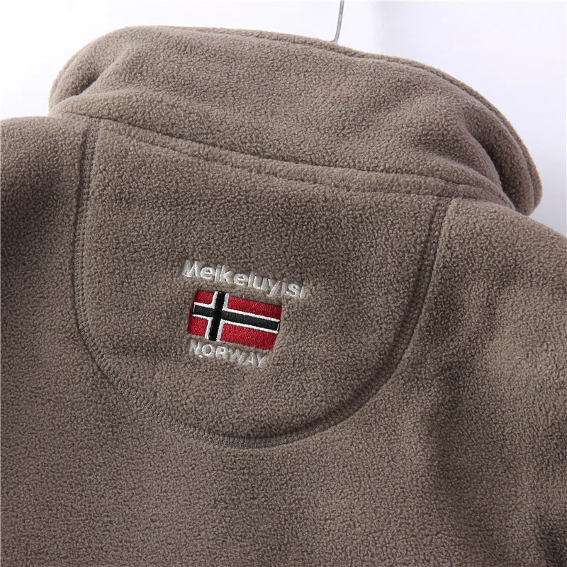 Nueva chaqueta gruesa de invierno para hombre, chaqueta Polar con cuello levantado, abrigo de talla grande para exteriores, chaqueta cálida de Noruega, prendas de vestir clásicas
