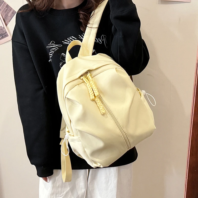 Solid Color Large Capacity Student Backpacks Nylon Zipper 2025 New Hot Sale Ladies Bags Commuting Soft Fashion Backpacks