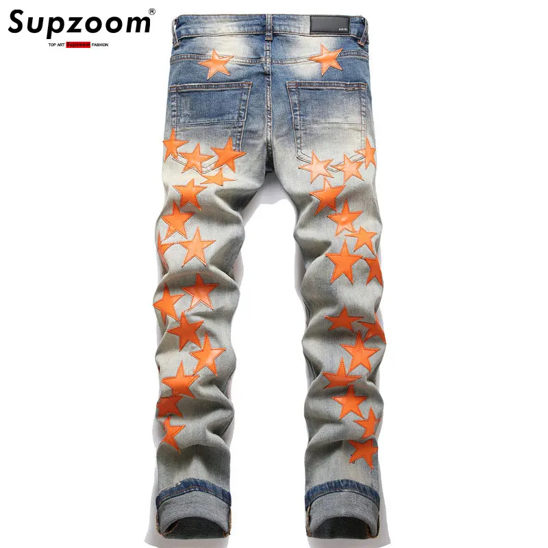 Supzoom 2023 New Arrival Top Fashion Casual Design Sense Niche High Street Jacquard Maple Leaf Loose Straight Denim Men Jeans