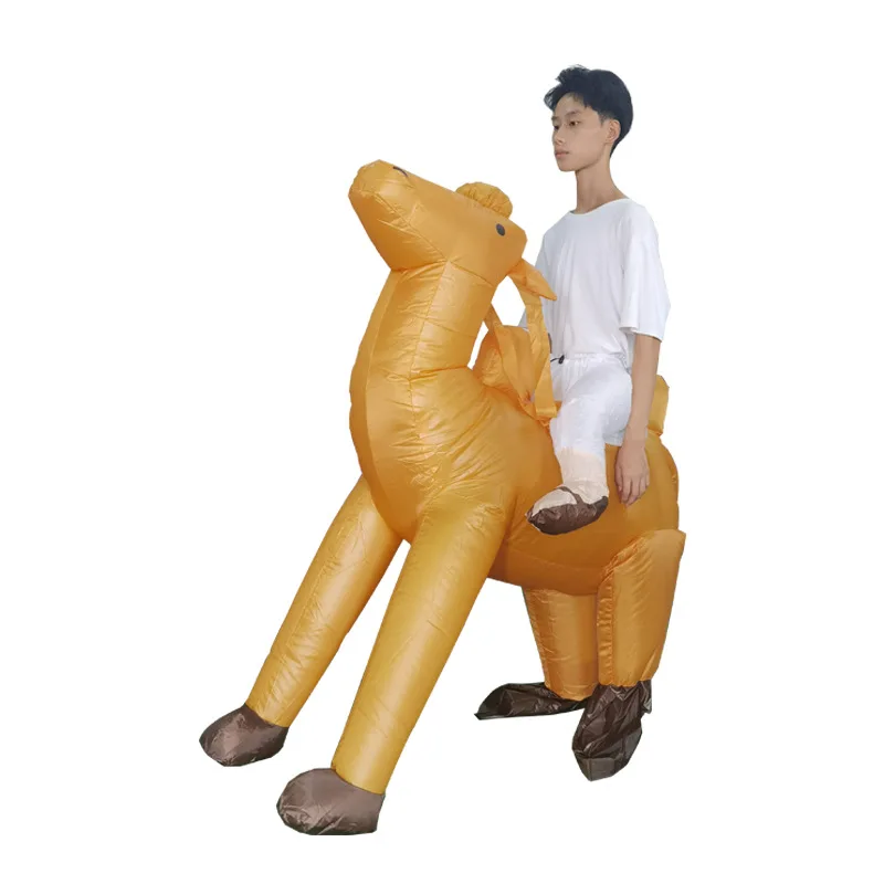 Grappig opblaasbaar Camel Ride-kostuum Hot Sale Leuke Cartoon Stage Prop voor feest