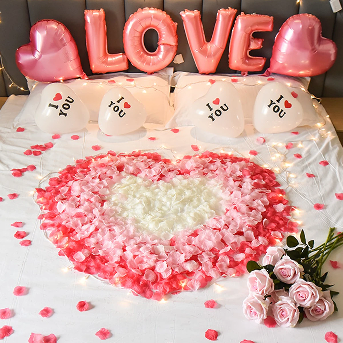 

1000pcs Simulation Silk Rose Petals Artificial Lifelike Reusable Fake Flowers For Wedding Valentine Party Decoration