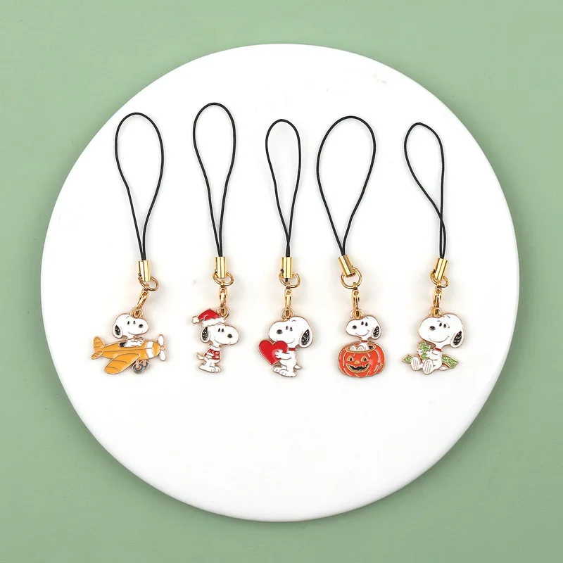 Snoopy Keychain Kawaii Cartoon Mobile Pendant Christmas Theme Series Hanging Rope Girl Backpack Decoration Car Key Hanging Gift