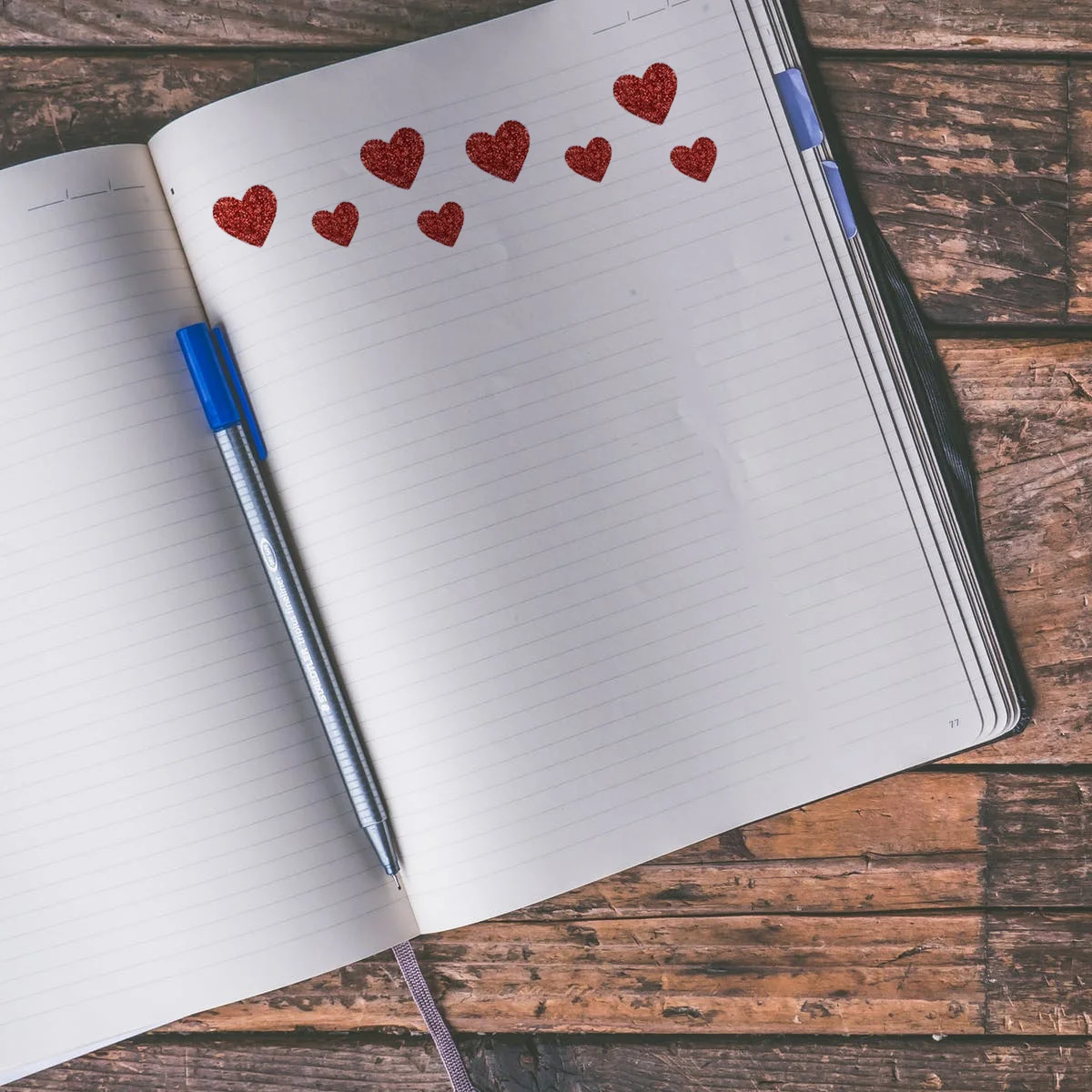 

3 Sheets Glitter Heart Shape Sticker Creative Decorative Diary Love Heart Shimmering Powder Sticker Fashion Decal for Albums and