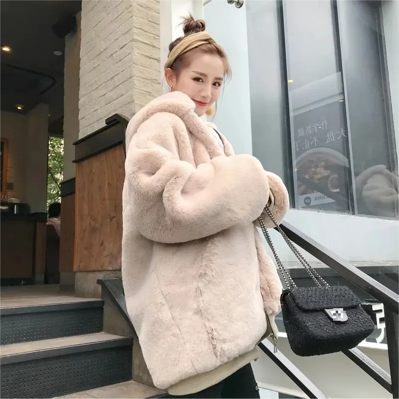 Casual Stijl Capuchon Warme Bovenkleding Winter Vrouwen Faux Bont Dikke Teddybeer Jas 2023 Mode Dames Overjas