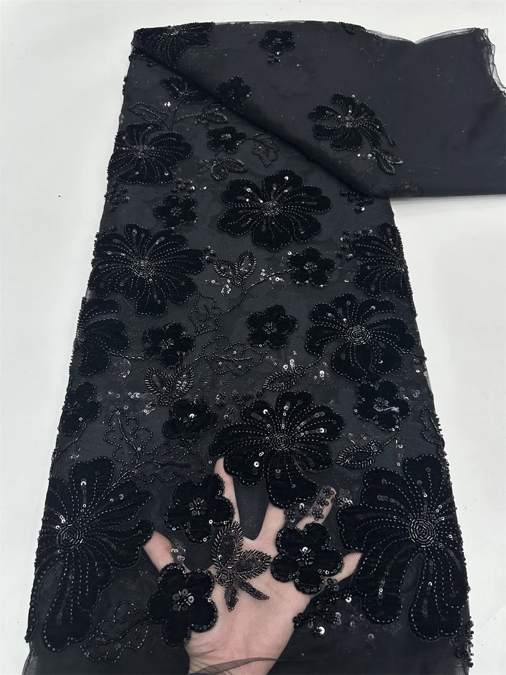 African Velvet Sequined Lace Fabric 2025 High Quality Embroidery Nigerian French Mesh Beads Lace Fabric For Sew Wedding Dress