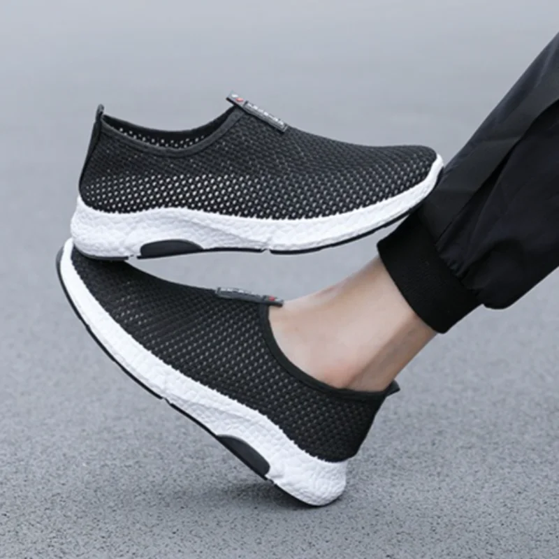 Men's 2026 Summer New Mesh Breathable Casual Shoes Versatile Sports Shoes Lightweight Shallow Mouth Men's Sneakers