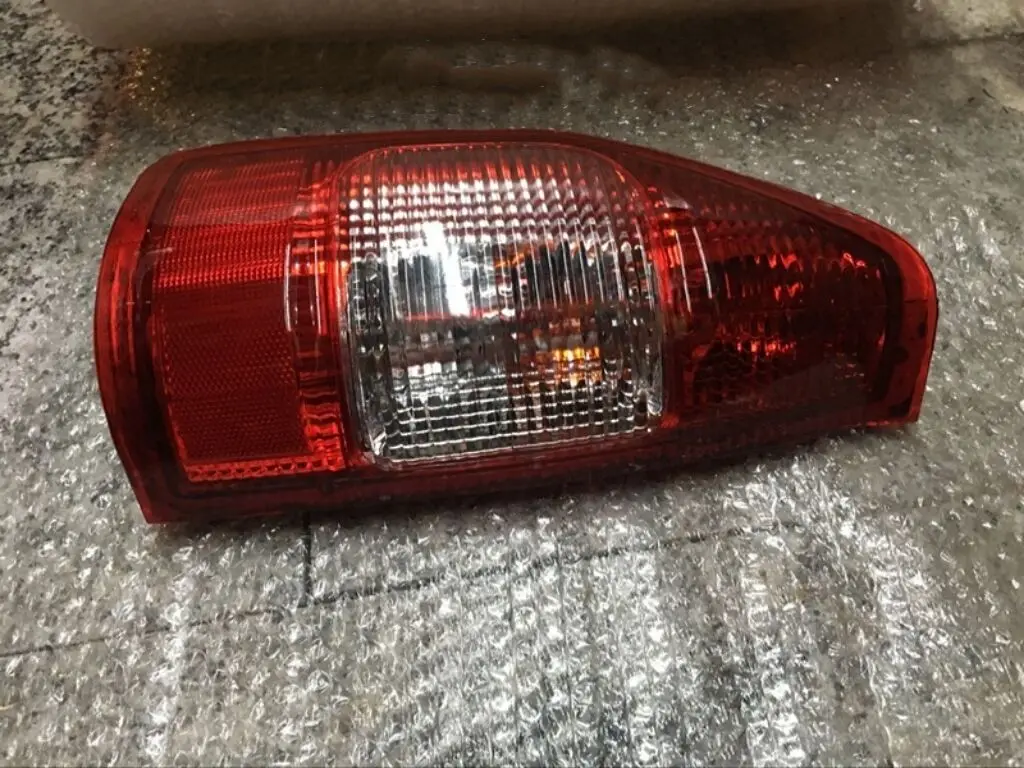 REAR LAMP TAILLIGHT LAMP FOR GREAT WALL SOCOOL PICKUP 1 order