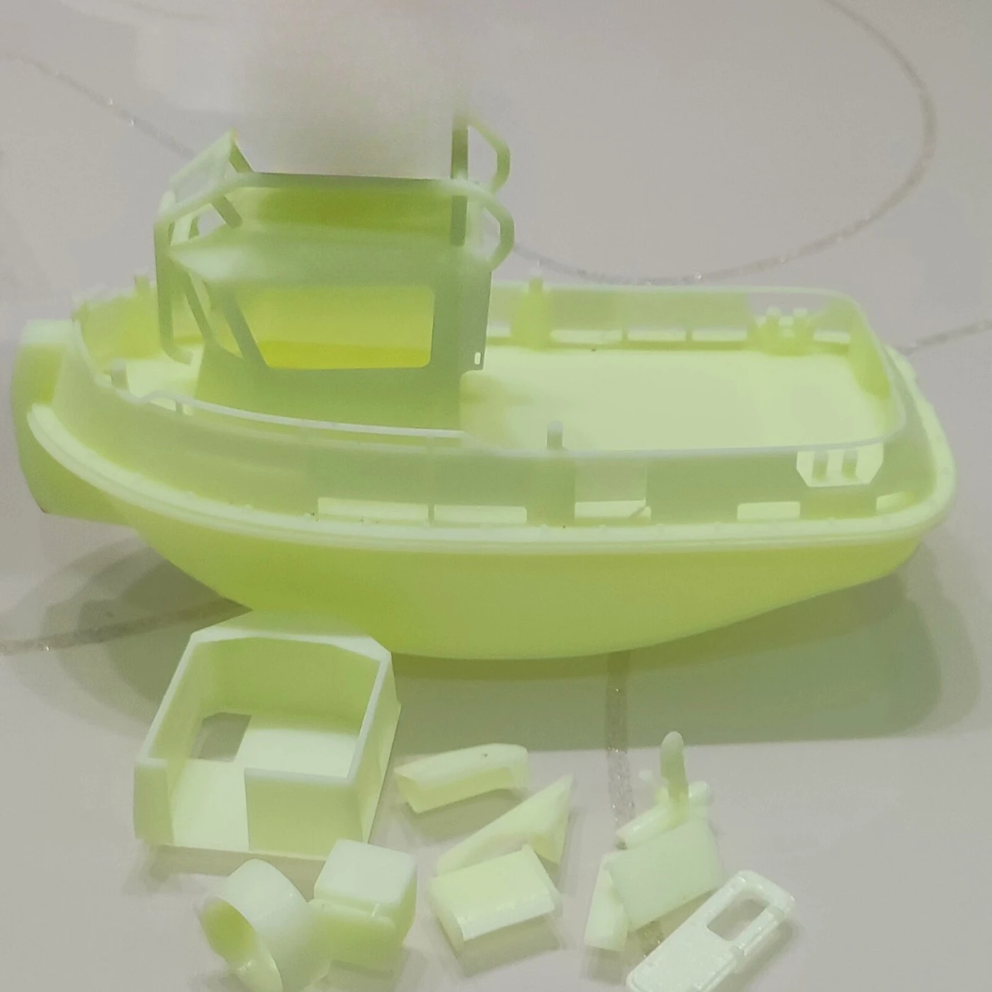 Łódź RC 1/48 22cm Jednomotorowa DAMEN1004 Zdalnie Sterowany Wóz Towarski Stereolityografia Model Statku RC Zestaw Statku Zabawka Prezent dla Chłopca