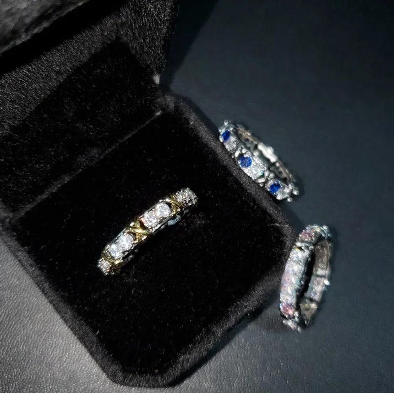 

MDL Moissanite style and American Style Luminous Interlocking Gemstone Open End Ring 18K Gold Plated