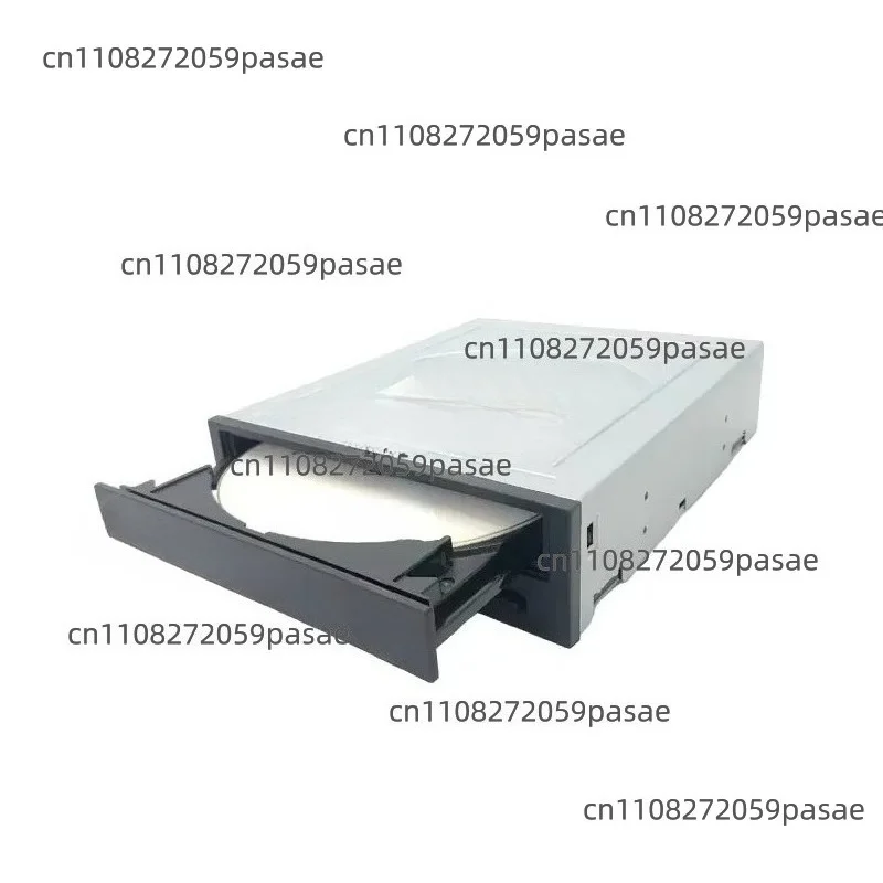 The computer desktop has a built-in Blu-ray drive, and the internal Blu-ray player reads and writes BD discs.