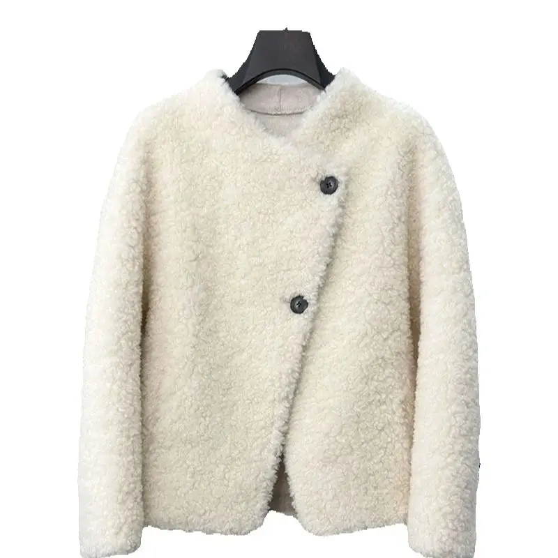 

100 wool Korean version 2025 winter new style lambskin and fur integrated fur coat for women loose short coat