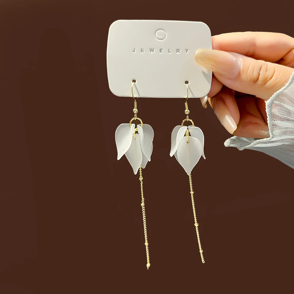 White Gentle Fairy Shell Petal Earrings Transparent Flower Tassel Pearl Stud Earrings