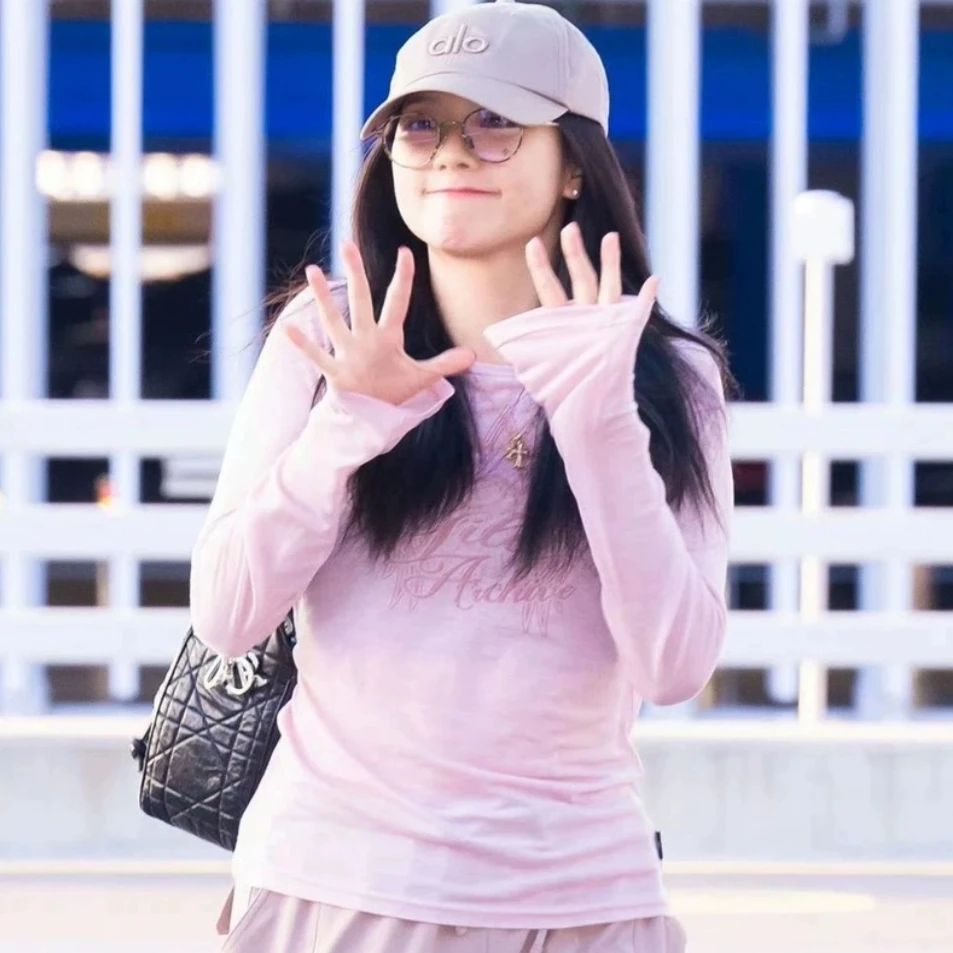 

Jisoo Jennie Gila Archive Тонкая прозрачная футболка с крыльями Star Long Sve, женская корейская футболка прямого кроя с креативным принтом...