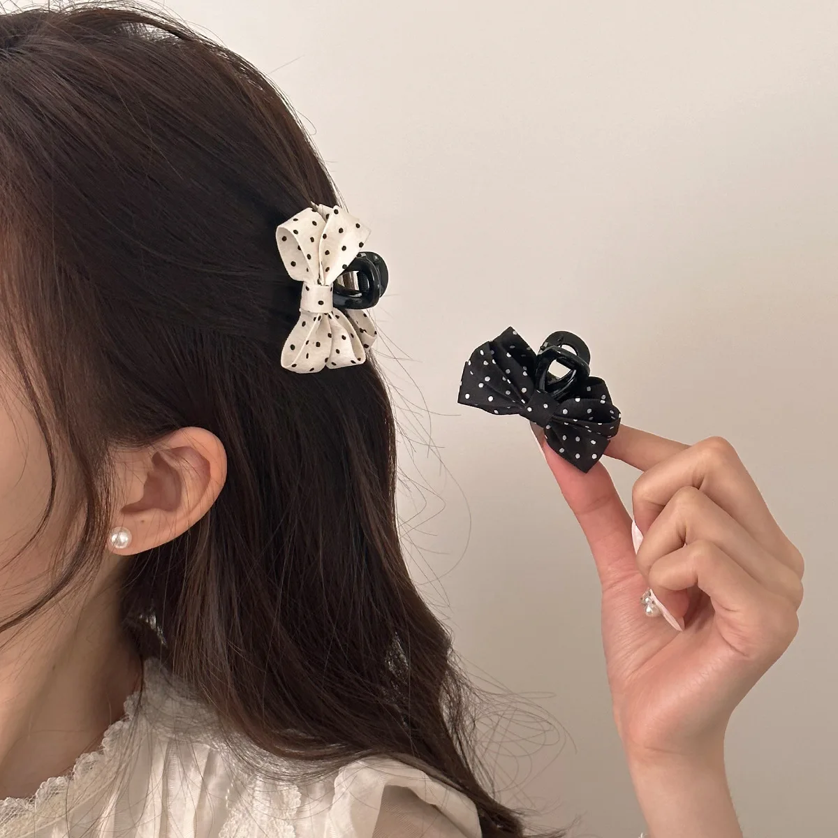 

Черный, белый цвет, бант в горошек, коготь для волос, французский элегантный ретро-зажим для волос, каваи, милый зажим для волос для женщин и девочек, зажим для волос, инструменты для укладки