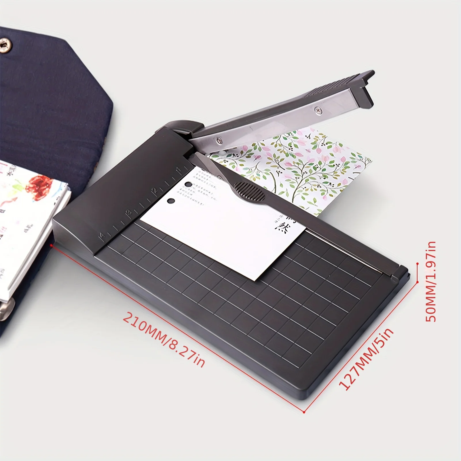 Mini cortador de papel guilhotina, aparador de mesa de 6 polegadas com cabeça de lâmina de segurança - material de PVC, operação manual (várias cores)