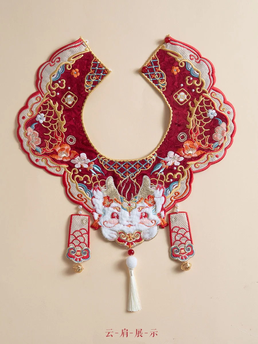 فستان صيني جديد للفتيات ، فستان العام الجديد ، العام الجديد في العالم