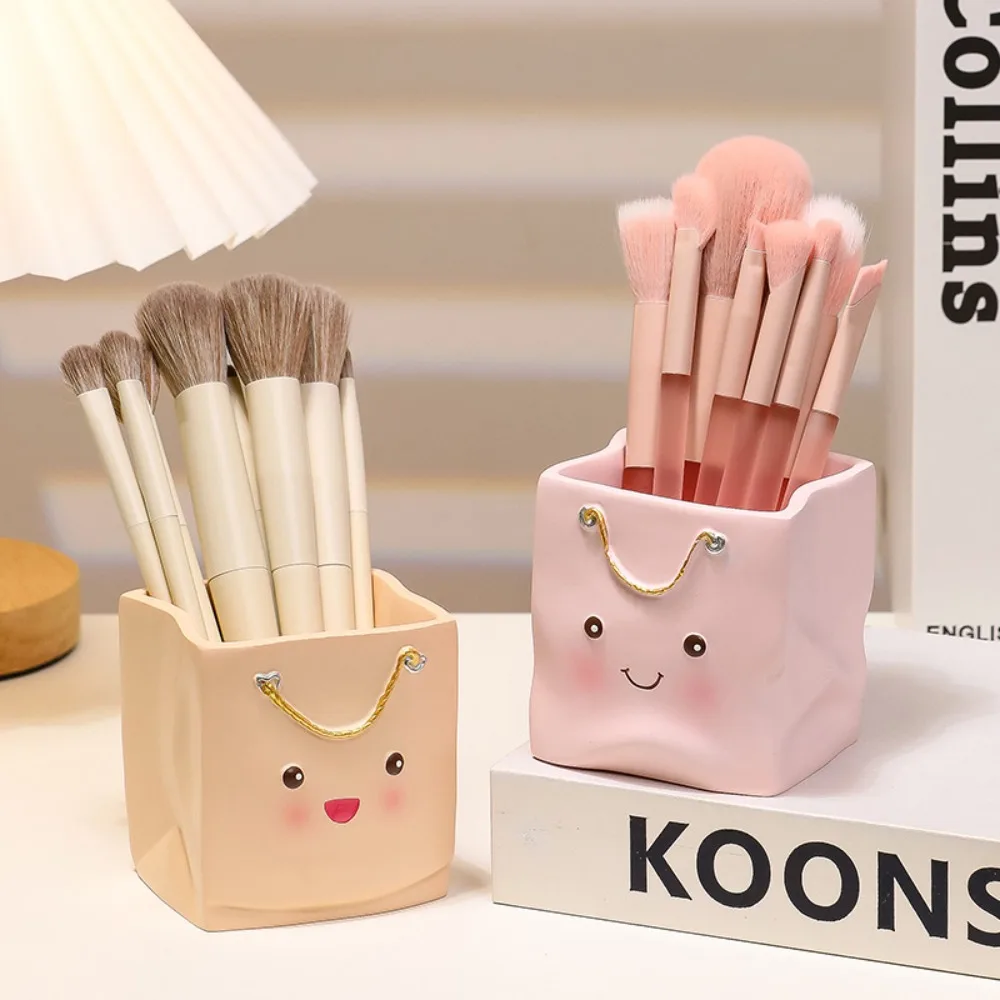 

Large-capacity Desk Pen Holder Makeup Organizer Multifunctional Makeup Brush Holder Stationery Organizer Storage Box