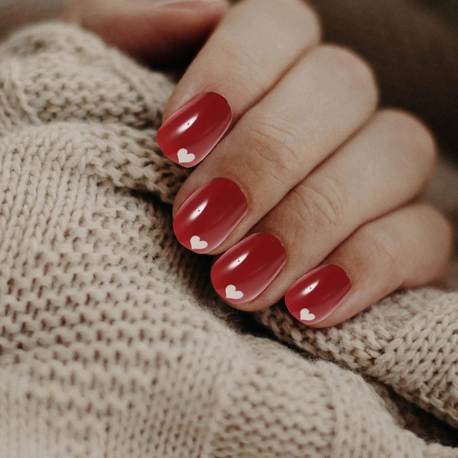 

24 шт. готовых накладных ногтей с дизайном снежинок, полное покрытие, самоклеящиеся, модные искусственные ногти, аксессуары для нейл-арта, набор накладных ногтей