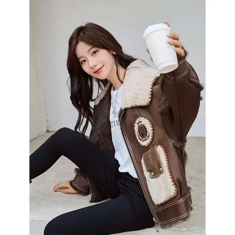 Lamb Wool Locomotive Jacket Thickened Fur Integrated Women's Small Short Fashion Korean Version Winter New Exquisite Personality