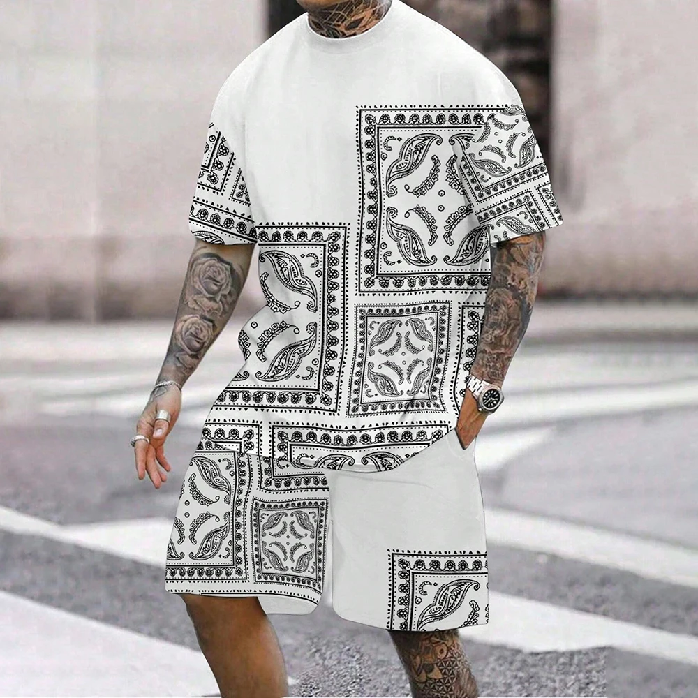 Men's Casual Paisley Print Short Sleeve T-Shirt and Fashion Shorts Set Summer T-Shirt Shorts 2-Piece Set New Casual Street Wear