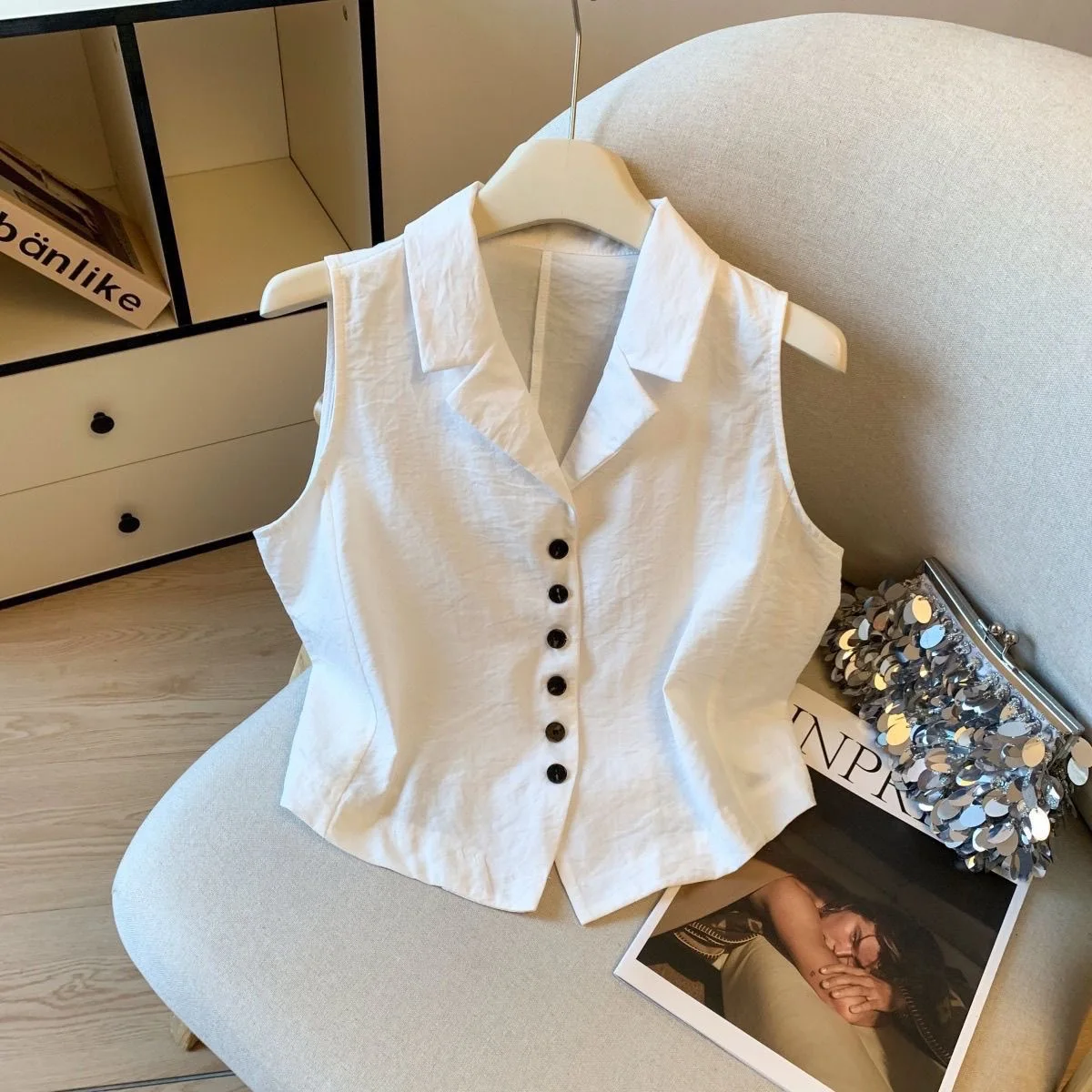 

Simple Versatile Women's Single-Button Collar Vest Shirt Commute Style Polyester Material Non-Binding Regular Length