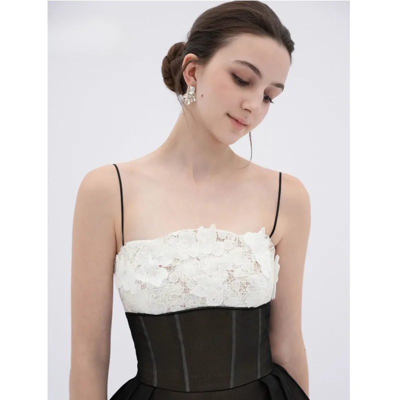 เดรสลื่นทรงหรูหราสำหรับผู้หญิงจาก BEWQ แต่งผ้าปะติดสีตัดกัน ประดับดอกไม้ 3 มิติ ผ้าโปร่งเอวสูง สำหรับงานเลี้ยงตอนเย็น  คอลเลคชั่นใหม่ฤดูใบไม้ร่วง 2025