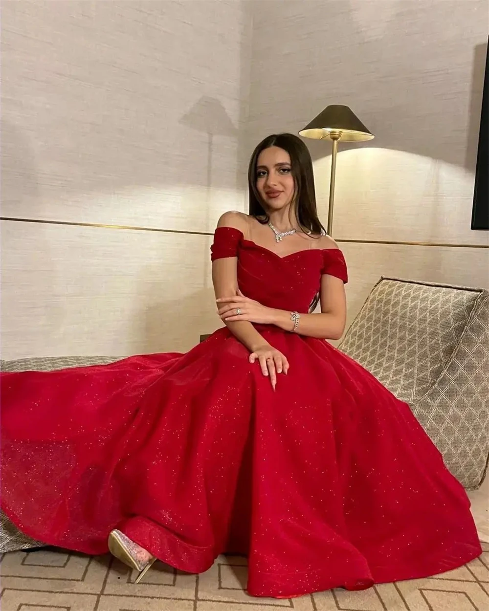 تخصيص Jiayigong رائعة خارج على الكتف الكرة ثوب Quinceanera الترتر S مناسبة ثوب مسائي vestidos de notião رسمي