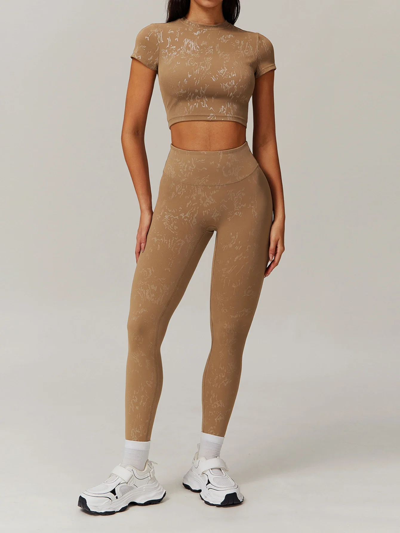 New Yoga Set High Waist Gold-Embossed Pattern Sports Gym Suit for Women Running Speed Dry Exterior Slimming Fitness Wear TZ9140