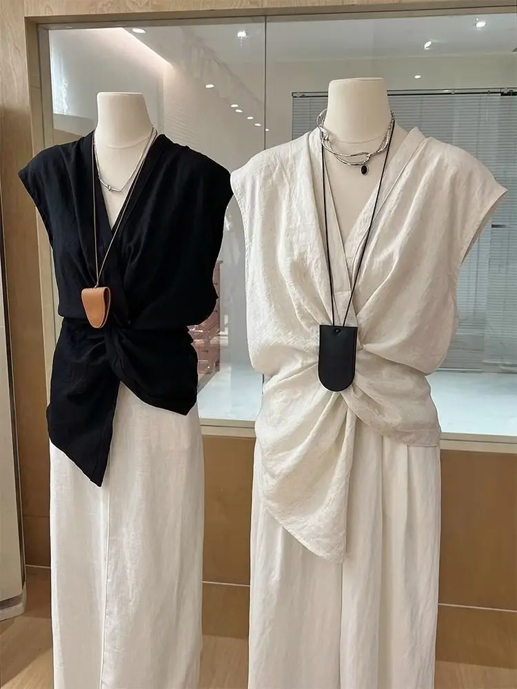

V-neck Shirt Loose Waist and Thin Sleeveless Linen Top Summer 2025
