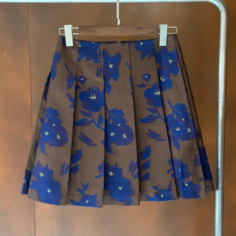 Elegant and stylish pleated skirt with floral patterns for early autumn 2025 y2k clothes