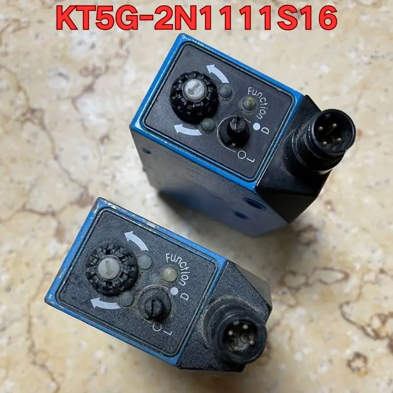 

Second-hand KT5G-2N1111S16 sensor function test is normal Original authentic